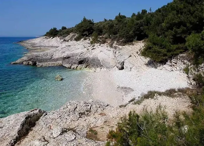 Mit Garten In Der Naehe Des Zentrums By Interhome