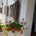 Апартаменти Mit Garten In Der Naehe Des Zentrums By Interhome *