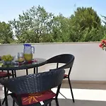 Mit Garten In Der Naehe Des Zentrums By Interhome